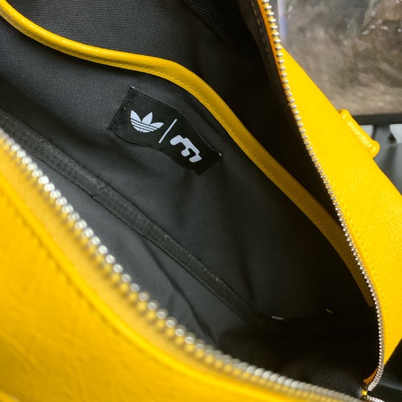 Adidas X MIAOU Handbag / NWT / LIMITED EDITION COLLAB - Picture 8 of 9